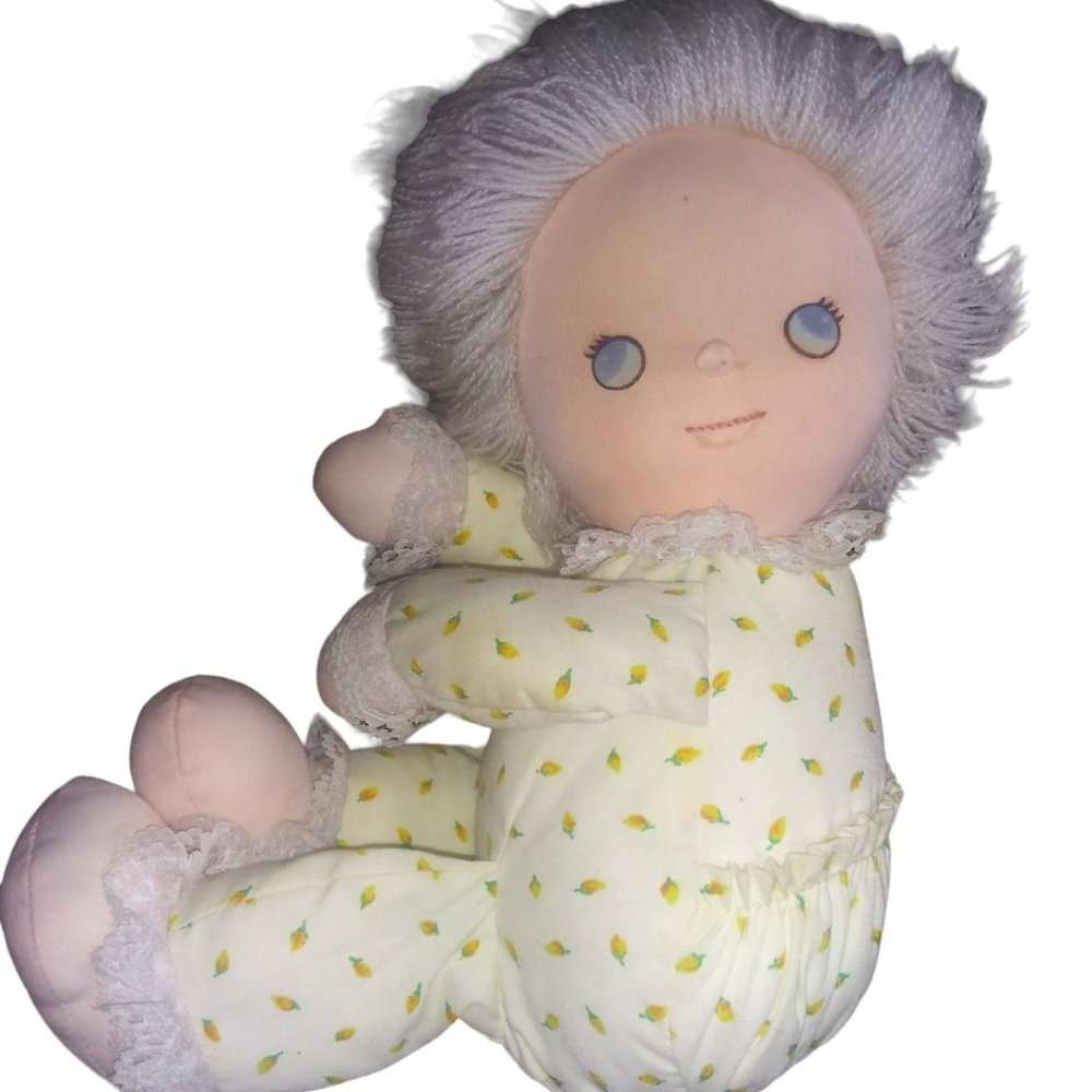 VTG Animal Toys Plus Fabric Doll in Corn Pajamas White Yarn Hair Doll 1982 RARE